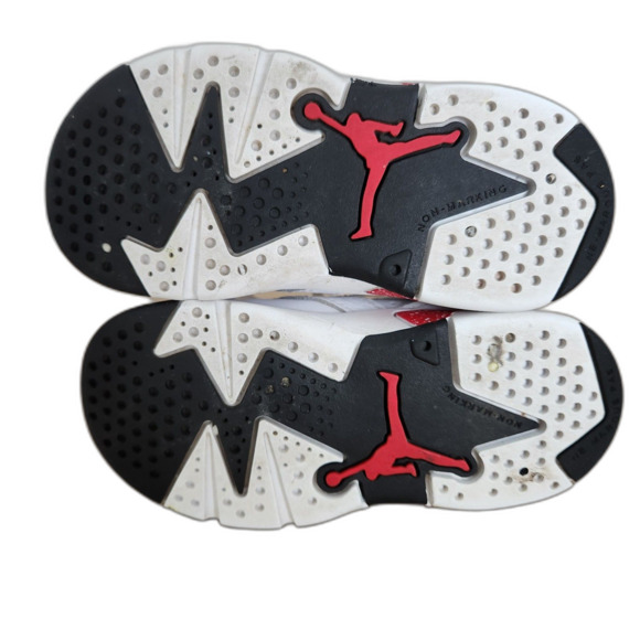 Air Jordan, Jordan 6 Retro Red Oreo sneaker, white/red, child 6C - Picture 6 of 6